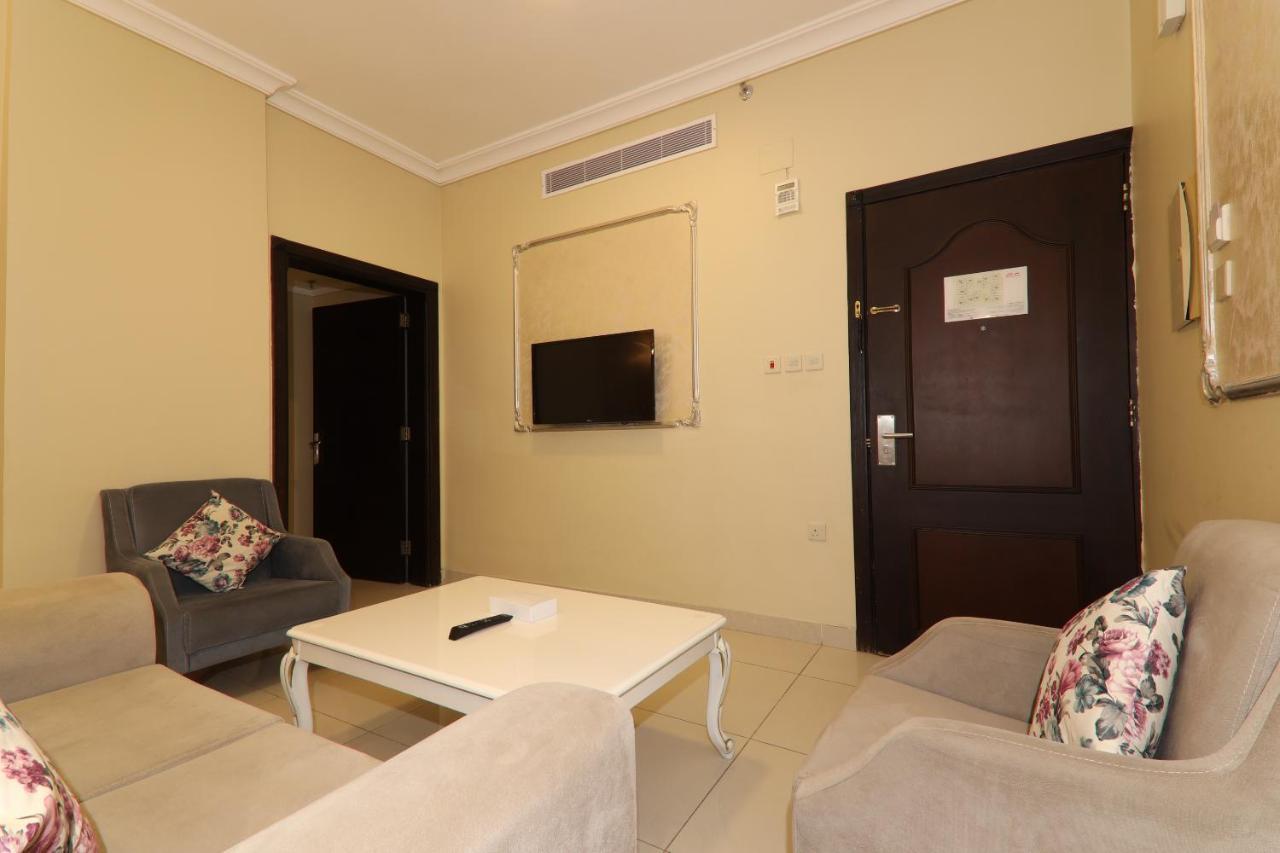 Gelnar Al Raqi Aparthotel Sultanah Exterior foto