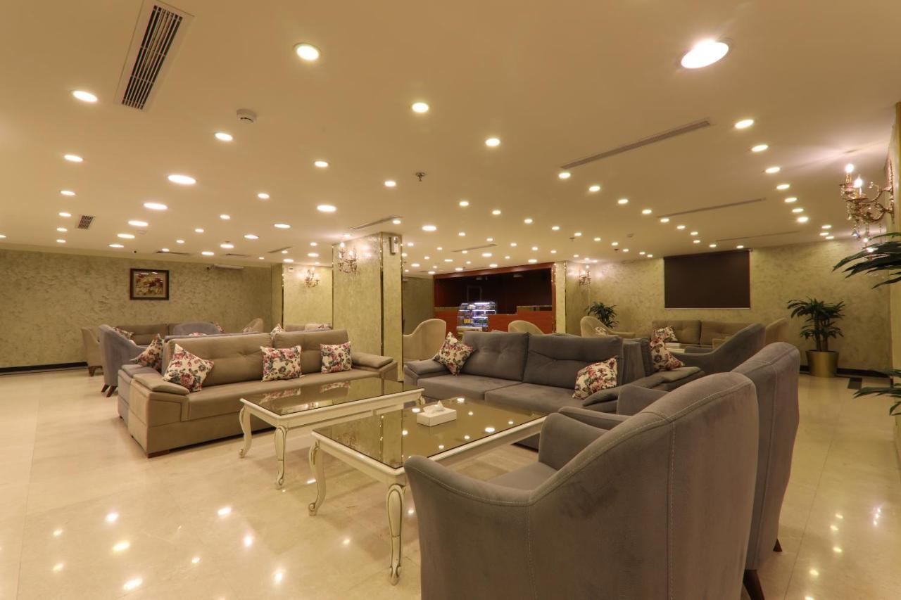 Gelnar Al Raqi Aparthotel Sultanah Exterior foto