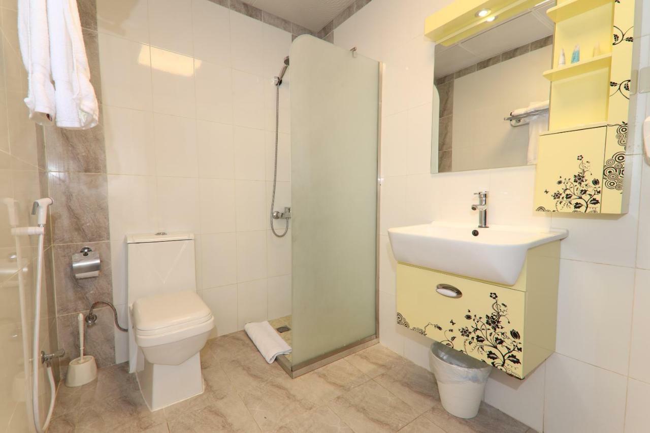 Gelnar Al Raqi Aparthotel Sultanah Exterior foto