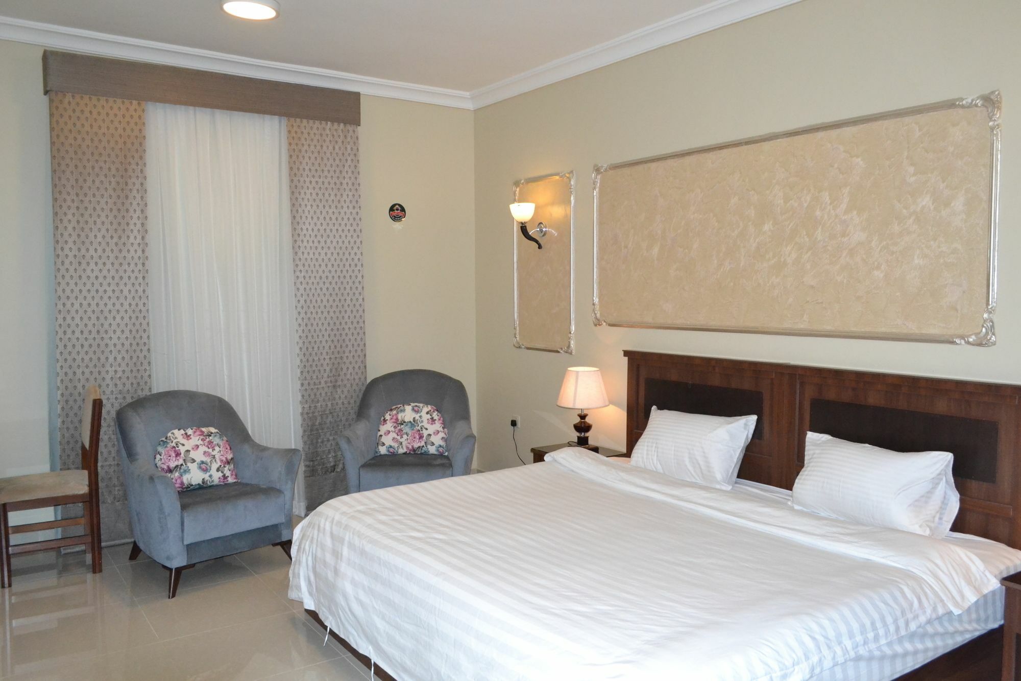 Gelnar Al Raqi Aparthotel Sultanah Exterior foto