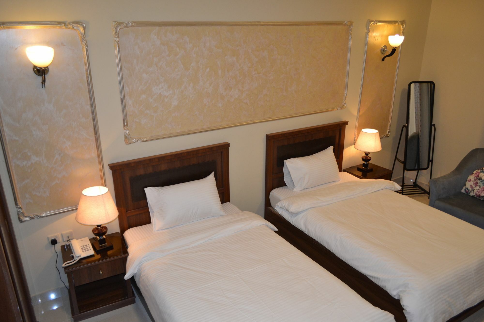 Gelnar Al Raqi Aparthotel Sultanah Exterior foto